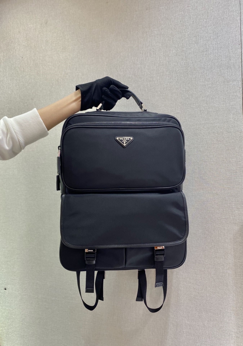 Pra*a backpacks